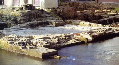 Fouilles des thermes romains place Marchi, 1993.