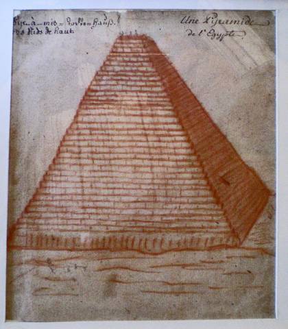 Une pyramide de l'Égypte. Musée Oberlin de Waldersbach.