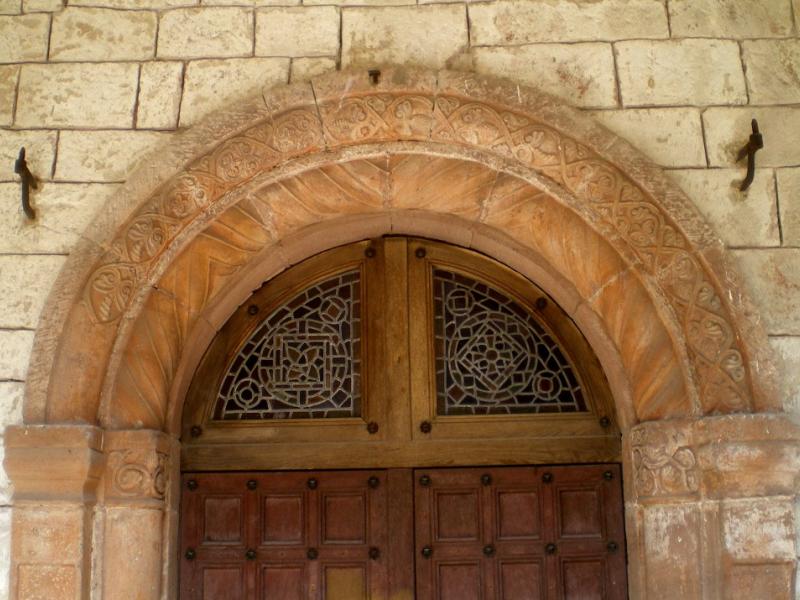 St-Dié. Église Notre-Dame de Galilée. Décor de la porte d'entrée du cloître. Décor du mur sud. Photo Marc Heilig