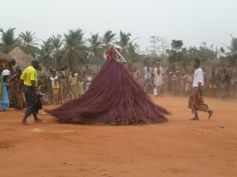 Danse vodou au Bénin. Photo David Arnold