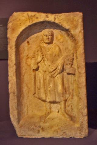 Stèle funéraire trouvée à Metz.