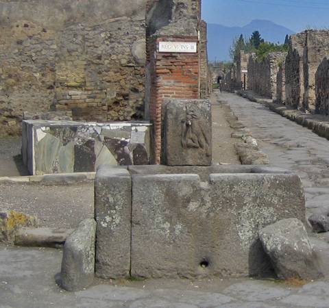Fontaine publique à Pompéi.