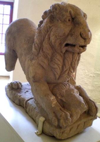 Lion androphage. I-IIe s. ap. J.-C. Hettange-Grande.