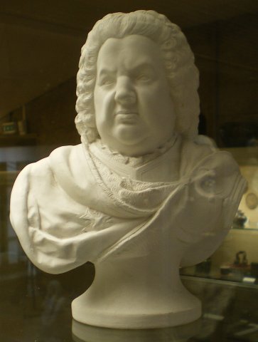 Figurine de P. L. Cyfflé. Buste du duc Stanislas.