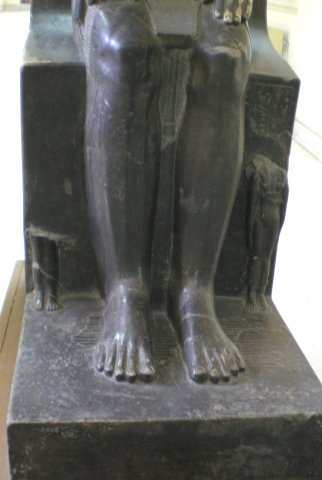 Statue en granit noir de Sesostris III.