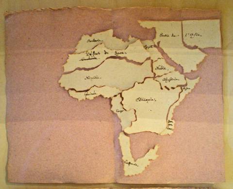 Puzzle en papier. L'Afrique. Musée Oberlin de Waldersbach.