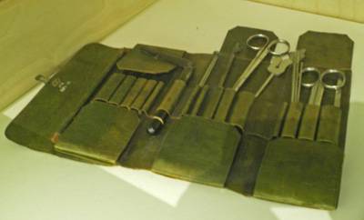 Trousse médicale de l'un des fils d'Oberlin. XIXe s. Musée Oberlin de Waldersbach.