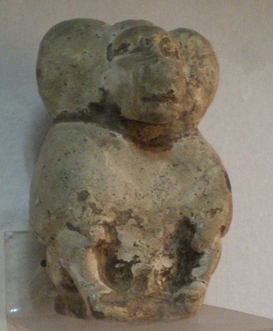 Statue de Thot sous forme de babouin.