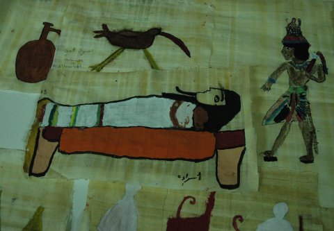 Peinture sur papyrus réalisée par les enfants.